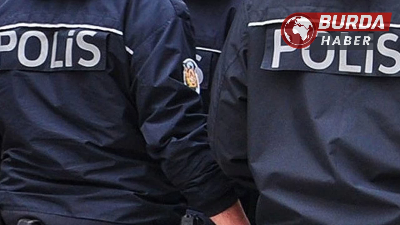 Otele Girerken Yakalan Şahıs,Adam Çağırıp Polislerin Üzerine Saldırttı