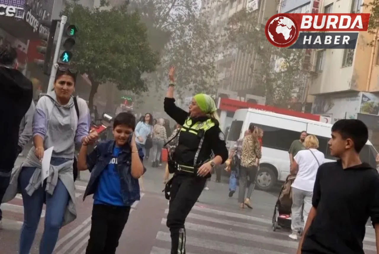 Kadın polisin yangın duyarlılığı emniyet müdüründen takdir aldı.