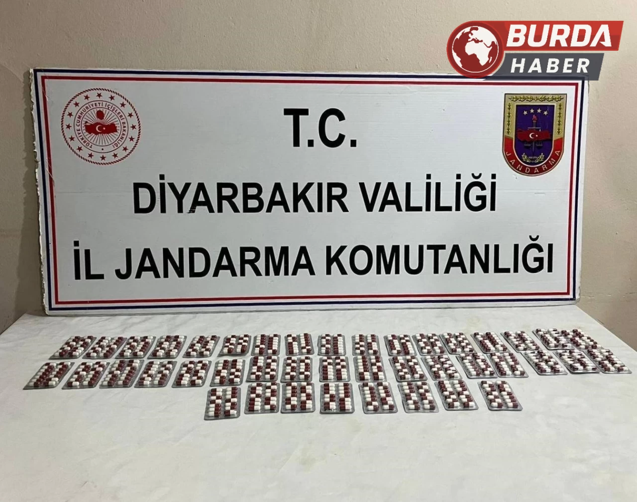 Diyarbakır'da 584 adet uyuşturucu ile yakalanan zanlı tutuklandı.