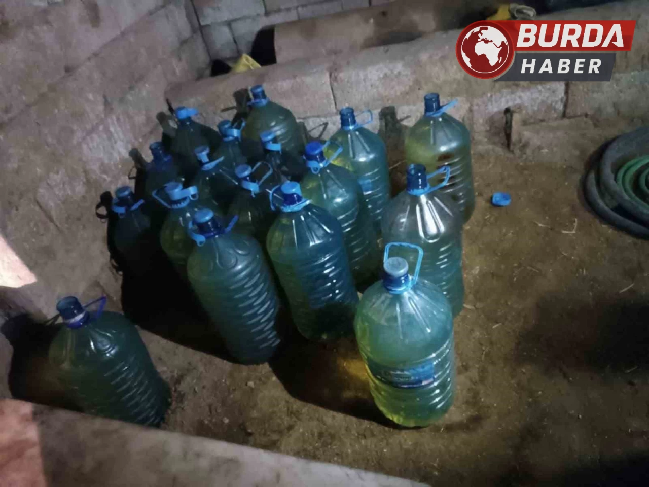 Iğdır’da 2 bin 463 litre kaçak akaryakıt ele geçirildi.