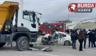 Kamyon ile otomobilin kafa kafaya çarpıştığı kazada bir kişi öldü.