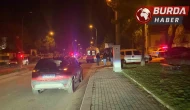 Kütahya'da "dur" ihtarına uymayan sürücü, polise çarparak kaçtı.