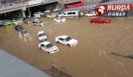 Mekke şehrinde meydana gelen şiddetli yağış sele sebep oldu.