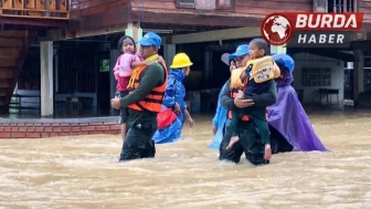 Tayland'ın güneyine şiddetli sel felaketi: 2 kişi hayatını kaybetti.