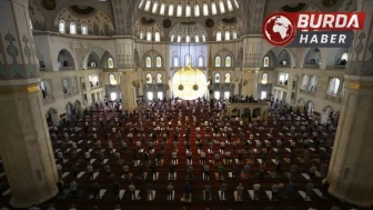 İstanbul Valiliği’nden kamu kurumlarına cuma namazı yazısı gönderildi.