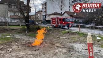 Kocaeli'nde metan gazından kaynaklı yangın 2 gündür devam ediyor.