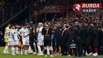 Adana Demirspor, Galatasaray ile oynadıkları maçta sahadan çekildi.