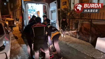 Edirne’de 19 yaşındaki genç bıçakla babasını yaraladı.