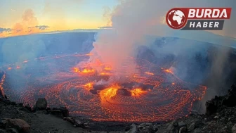 Hawaii adasındaki Kilauea Yanardağı’nda 12’nci kez patlama oldu.