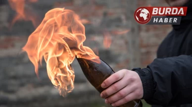 Bağcılar'da Polis Aracına EYP ve Molotoflu Saldırı Gerçekleştirildi.