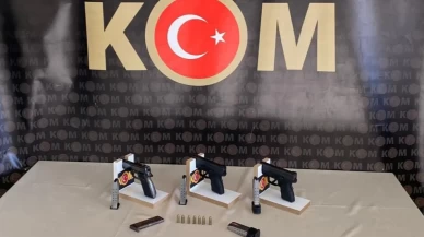 Silah ve mühimmat kaçakçılığı operasyonunda 7 kişi gözaltına alındı.