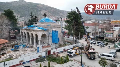 Tokat’ta tarihi cami restorasyonunda türbe ve mezarlara ulaşıldı.