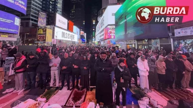 New York Times Meydanı’nda teravih namazı ve Filistin’e destek!