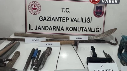 Kaçak kazı yapanlara suçüstü: 3 kişi gözaltına alındı.