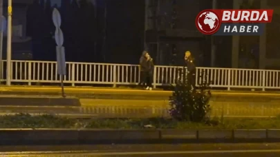 Polisin dur ihtarına uymayan sürücü,aracını bırakıp köprüden atladı!