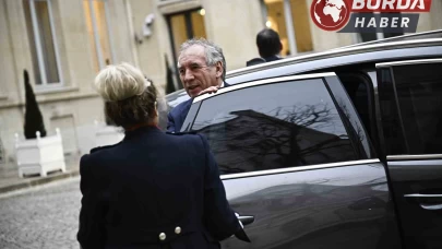 Fransa Başbakanı François Bayrou, yeni hükümeti kurdu!