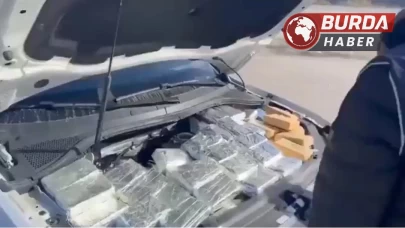 Van'da araçta 53 kilogram eroin bulundu, şüpheli gözaltına alındı.