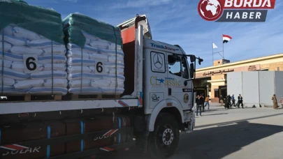 Ateşkesin ilk gününde 630 insani yardım tırı Gazze Şeridi’ne girdi.