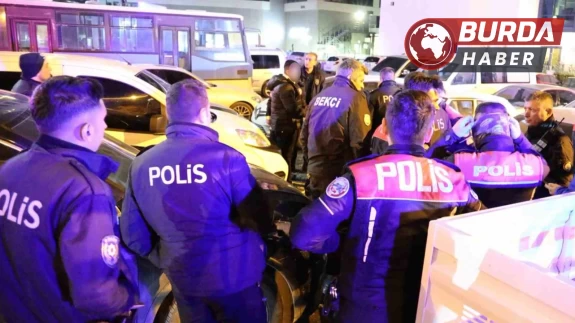 Polislerin dikkatini çeken şahıs, "Amacım rahatsız etmek değil" dedi.