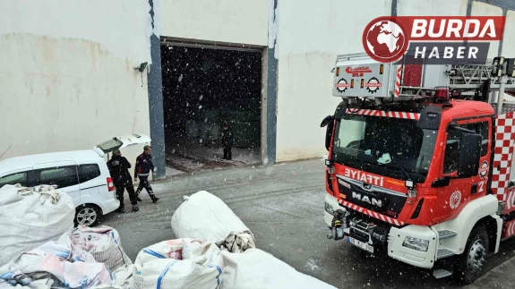 Arızalı plastik kırım kazanı birden çalışınca hayatını kaybetti.