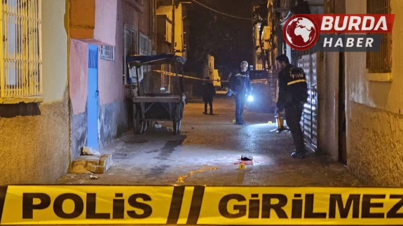 Bekçi, kaçan cezaevi firarisini ayağından vurarak yakaladı.