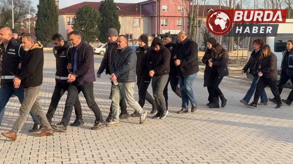 Bartın’da sahte rapor operasyonunda 4 kişi tutuklandı.