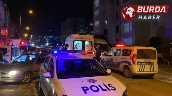 Kocaeli'de polis memuru evinde başından vurulmuş halde ölü bulundu.