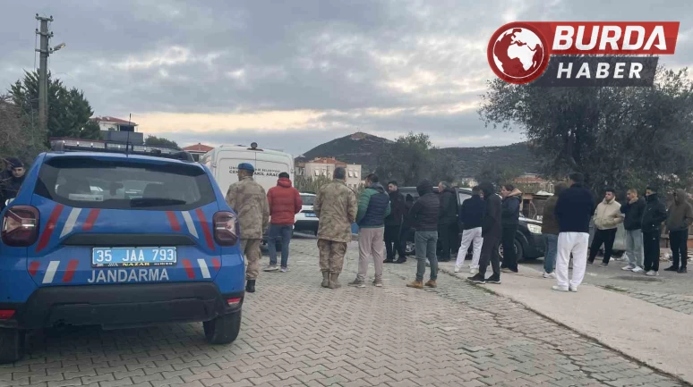 İzmir’in Foça ilçesinde 36 yaşındaki kadın evinde ölü bulundu.