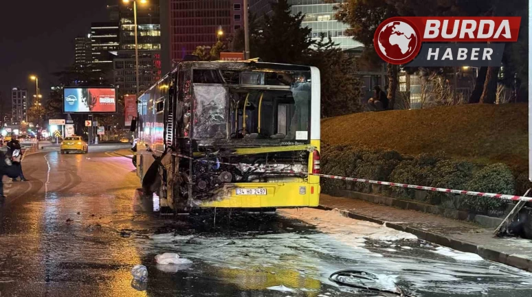 Şişli’de İETT otobüsü seyir halindeyken alev aldı.